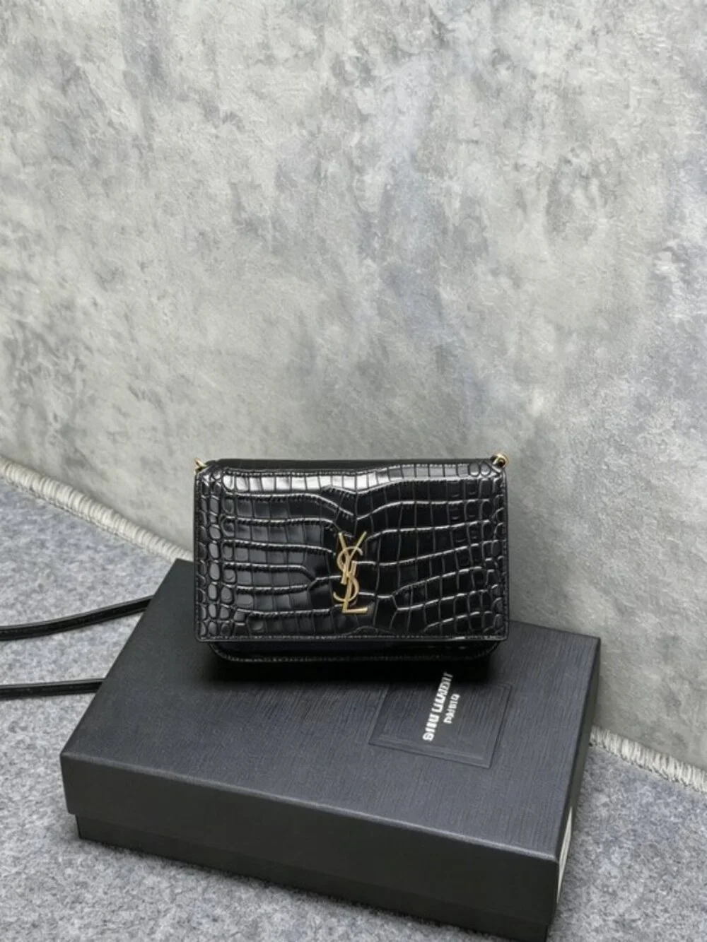 YSL KATE Medium Leather Shoulder Bag